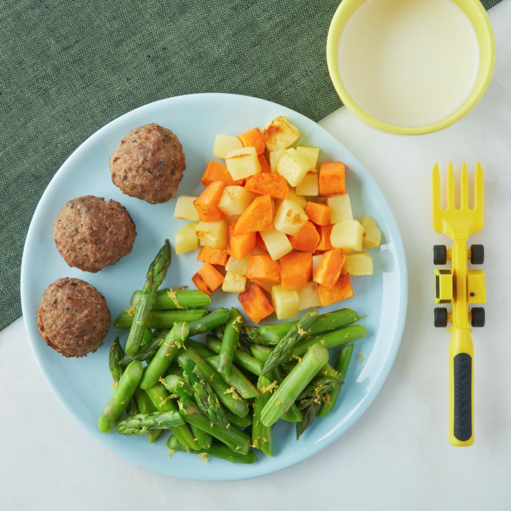 lamb & beef meatballs with asparagus & potatoes